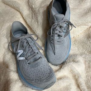 New Balance 8.5 tennis shoes gray